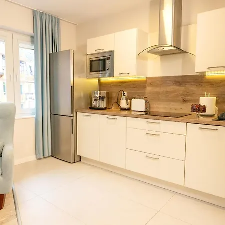 Przy Latarni Morskiej Z Garazem Kołobrzeg